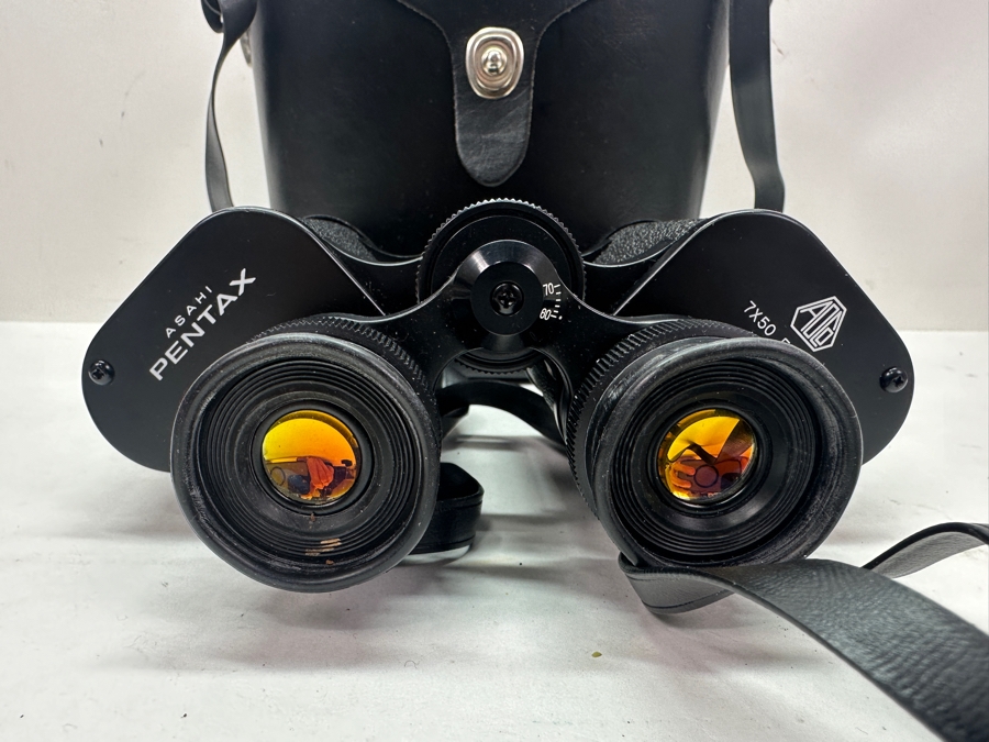 Vintage Asahi Pentax Binoculars with Strap And Case 7X50 Field 7.1° Model No. 553 
 [Photo 9]
