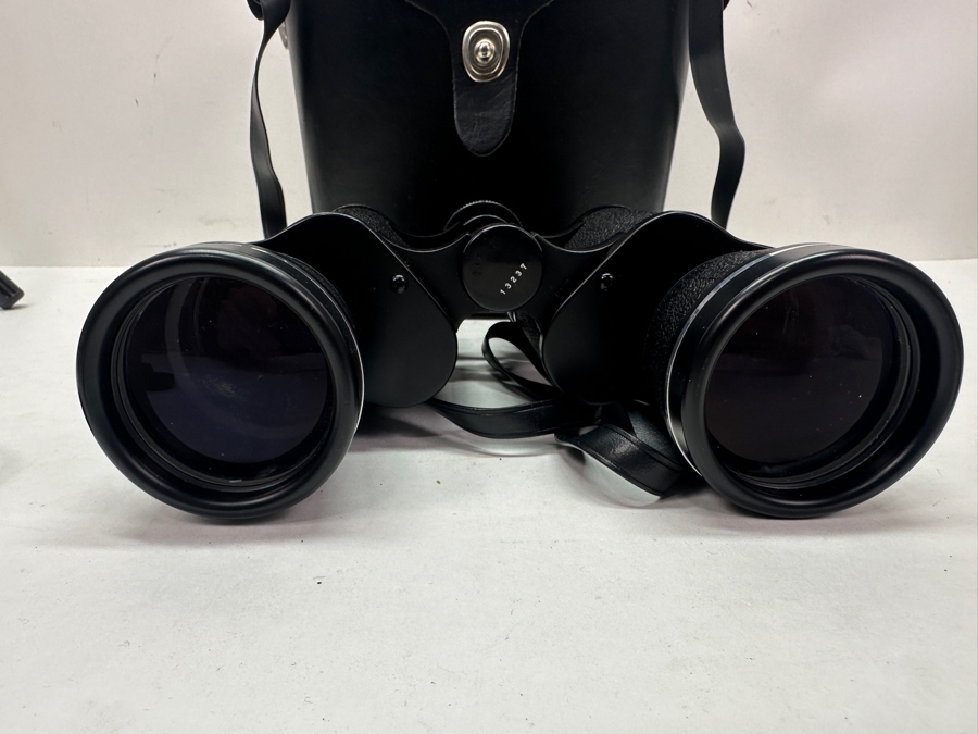 Vintage Asahi Pentax Binoculars with Strap And Case 7X50 Field 7.1° Model No. 553 
 [Photo 10]