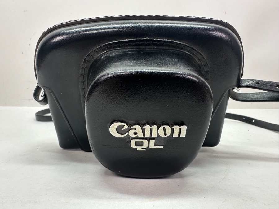 Vintage Canon Canonet QL17 GIII 35mm Rangefinder Camera With Leather Case And Lens Cap [Photo 2]
