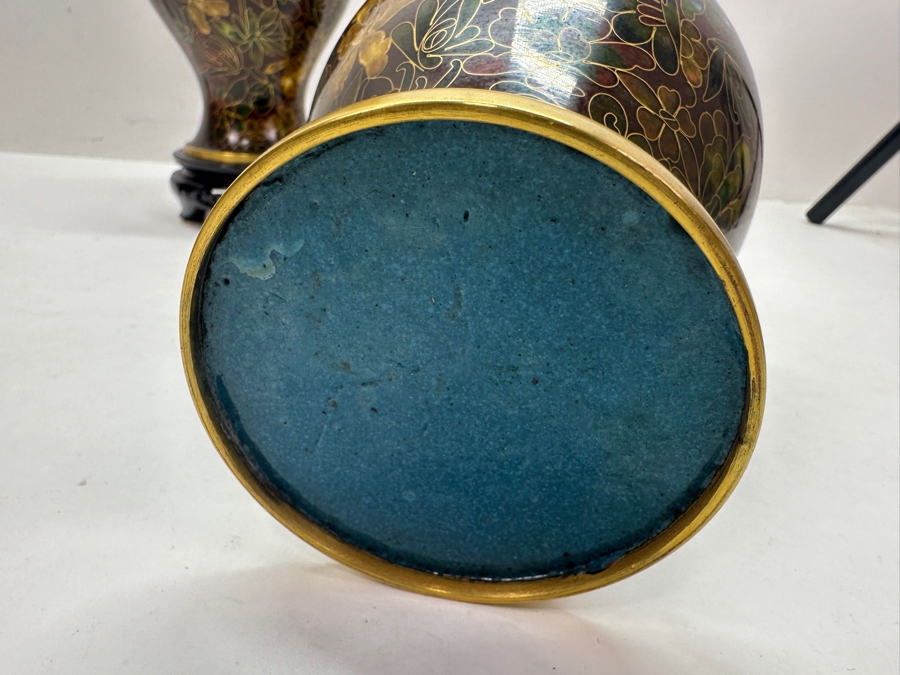 Pair of Hand Made Vintage Chinese Cloisonne Ware Vases With Floral Design - New With Original Box 11'H [Photo 8]