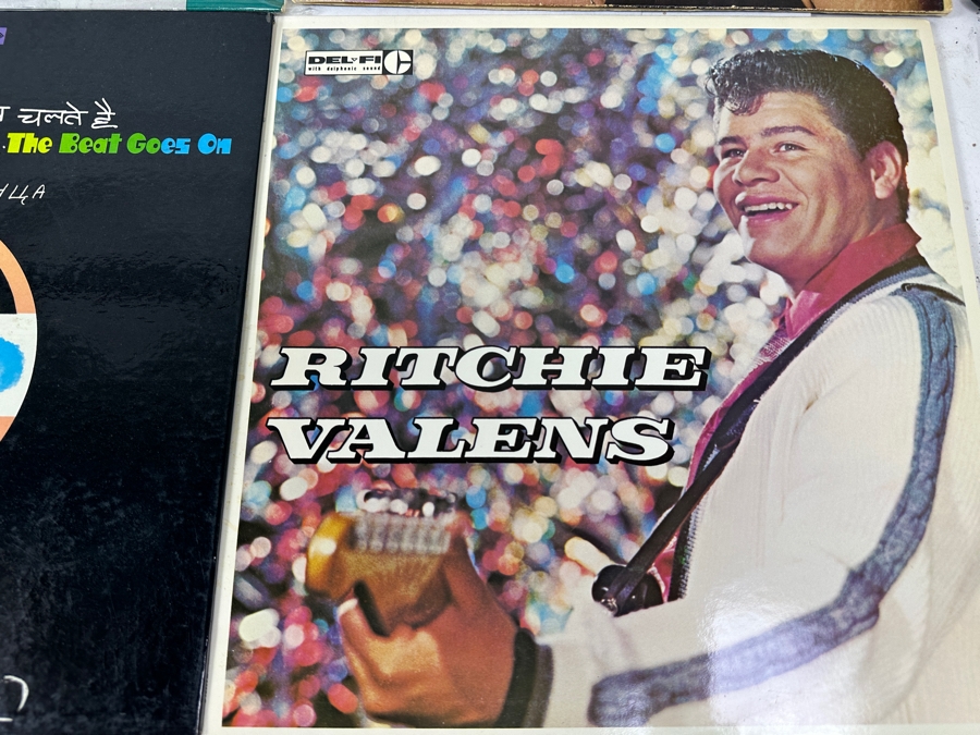 Last Minute Add - (9) Vintage Vinyl Records [Photo 10]