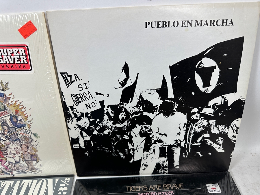 Last Minute Add - (9) Vintage Vinyl Records [Photo 4]