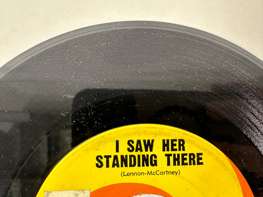 Last Minute Add - Pair Of Vintage The Beatles Vinyl 45rpm Records [Photo 5]