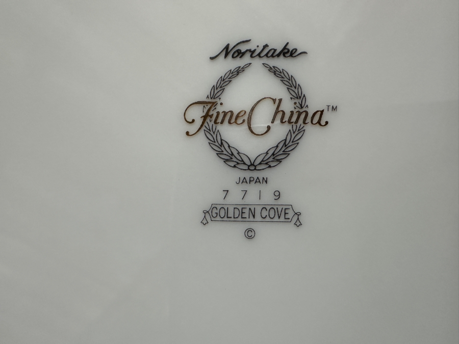 Huge Set Of Noritake Fine China Golden Cove 7719 Pattern Approximate Service For 16 [Photo 10]