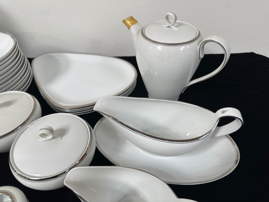 Huge Set Of Fukagawa Hand Painted China Set Arita Pattern No. 900P Approximate Service For 12 [Photo 6]