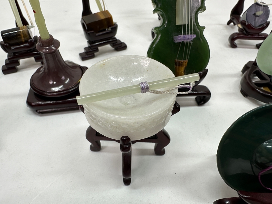 Collection Of Vintage Chinese Carved Stone (Jade, Lapis Lazuli, Amethyst And Other Stones) Miniature Instruments [Photo 19]