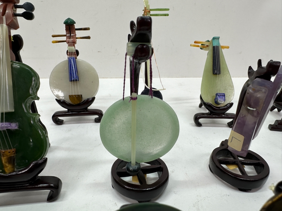 Collection Of Vintage Chinese Carved Stone (Jade, Lapis Lazuli, Amethyst And Other Stones) Miniature Instruments [Photo 17]