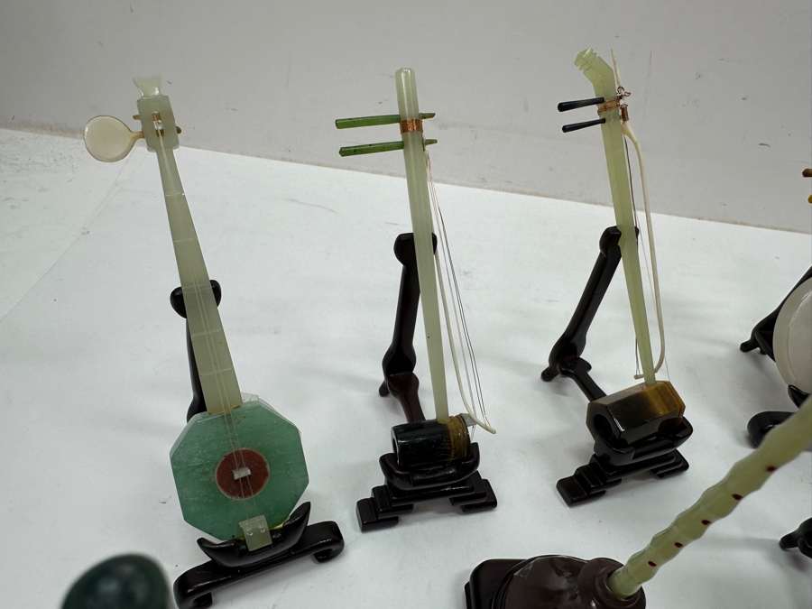 Collection Of Vintage Chinese Carved Stone (Jade, Lapis Lazuli, Amethyst And Other Stones) Miniature Instruments [Photo 12]