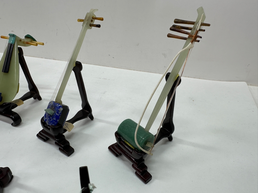 Collection Of Vintage Chinese Carved Stone (Jade, Lapis Lazuli, Amethyst And Other Stones) Miniature Instruments [Photo 15]