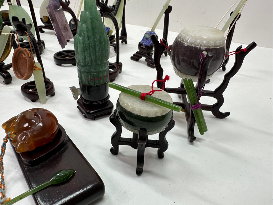 Collection Of Vintage Chinese Carved Stone (Jade, Lapis Lazuli, Amethyst And Other Stones) Miniature Instruments [Photo 16]