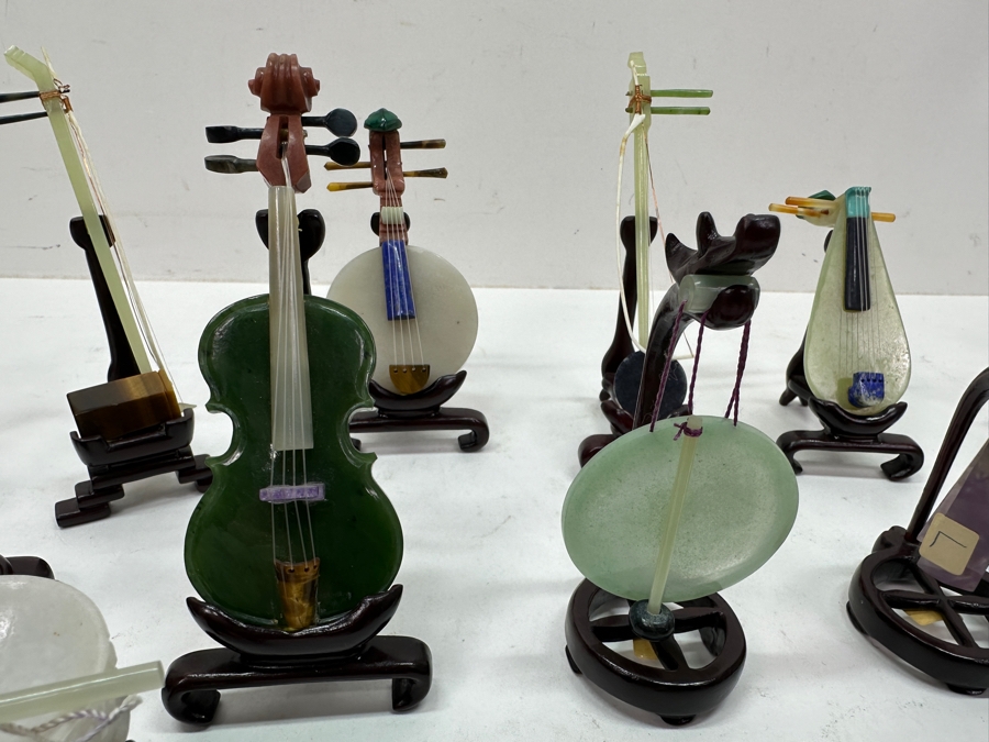 Collection Of Vintage Chinese Carved Stone (Jade, Lapis Lazuli, Amethyst And Other Stones) Miniature Instruments [Photo 10]