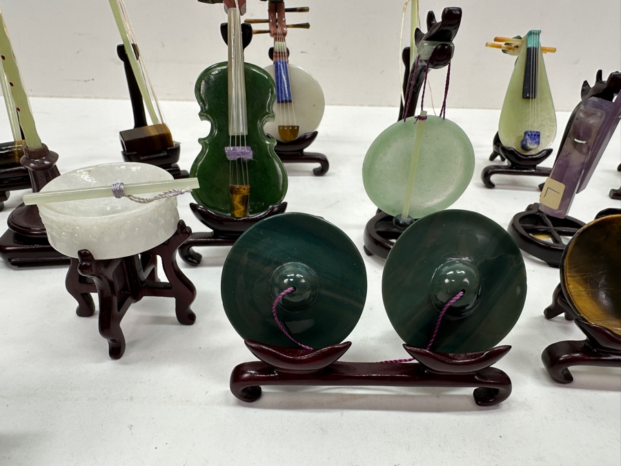 Collection Of Vintage Chinese Carved Stone (Jade, Lapis Lazuli, Amethyst And Other Stones) Miniature Instruments [Photo 3]