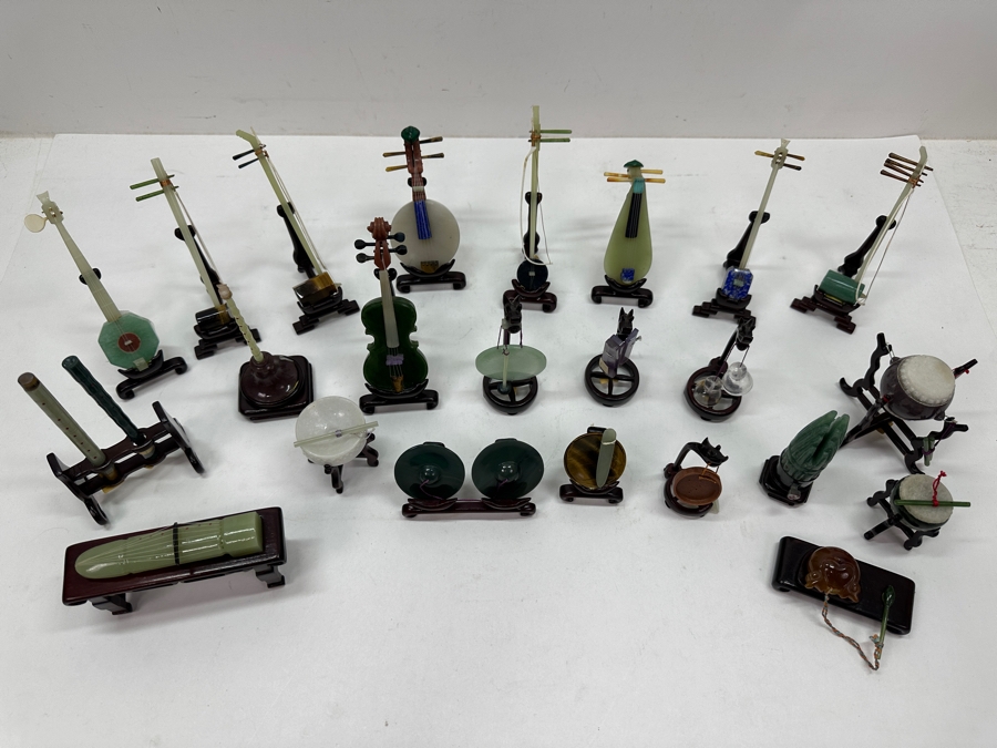 Collection Of Vintage Chinese Carved Stone (Jade, Lapis Lazuli, Amethyst And Other Stones) Miniature Instruments [Photo 21]