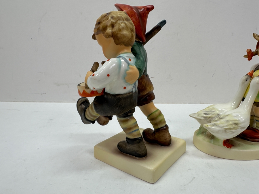 Pair Of Signed Vintage Hummel Figurines: Volunteers (Desert Shield / Desert Storm August 2, 1990) And Goose Girl - 4'H And 5'H [Photo 5]