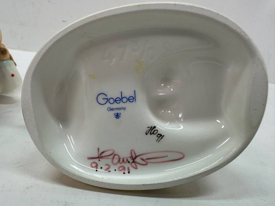 Pair Of Signed Vintage Hummel Figurines: Volunteers (Desert Shield / Desert Storm August 2, 1990) And Goose Girl - 4'H And 5'H [Photo 9]