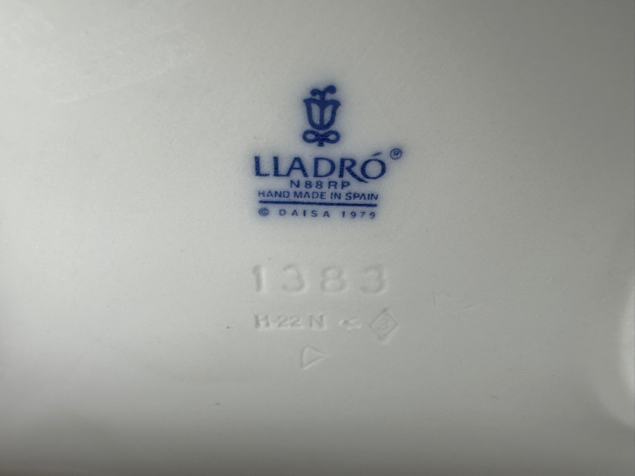 Large Vintage Lladro Porcelain Figurine Titled 'A Rickshaw Ride' Or 'Ride In China' By Salvador Debon 15'W X 8'D X 12.5'H [Photo 11]