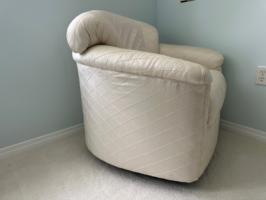 Just Added - Directional Lounge Chair 35W X 36D X 31H [Photo 4]