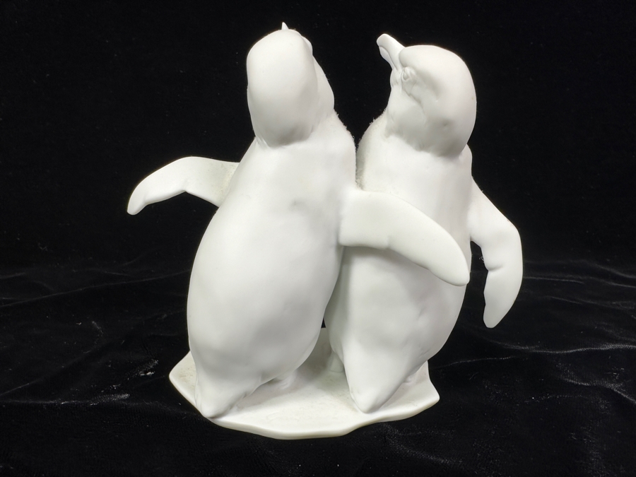 Just Added - Kaiser Germany Porcelain Penguins Figurine 5'H [Photo 3]