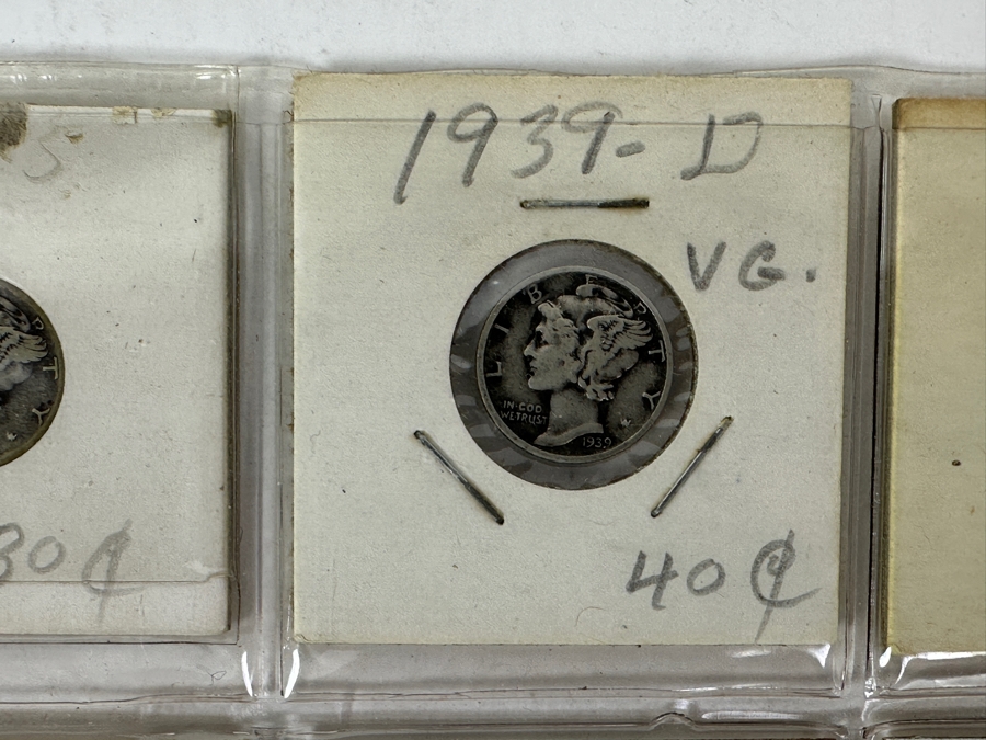 Coin Collection Featuring Silver Winged Liberty Head Mercury Dimes, Silver Roosevelt Dime And Quarters - 12 Coin Total - See Photos For Details [Photo 4]