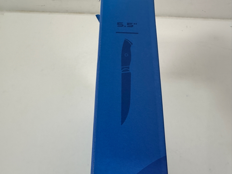 New Omega Series 5.5' Steak Knife Set Retails $379.99 [Photo 11]