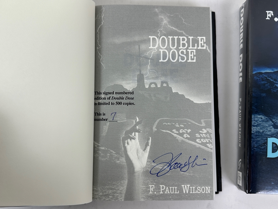 Pair Of Rare Signed Numbered Limited Edition Hardcover Books Double Dose Signed By F. Paul Wilson Limited To 500 Copies - One Book Is Still Factory Sealed [Photo 5]