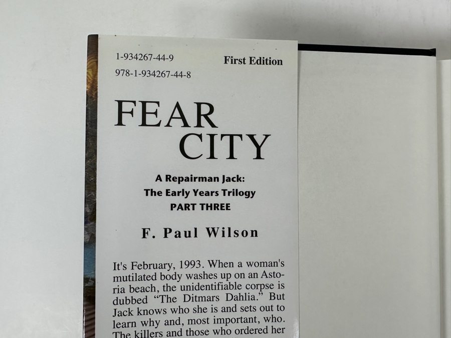Rare Signed First Edition Hardcover Book Fear City Hand Signed By F. Paul Wilson Limited To 500 Copies [Photo 4]