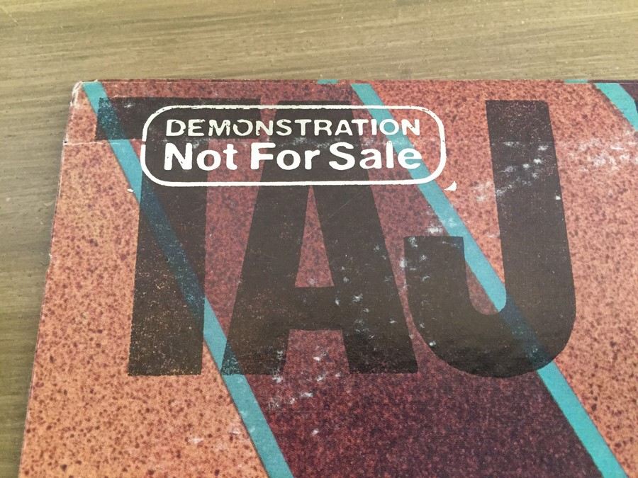 Taj Mahal ‎- Satisfied 'N Tickled Too - Columbia ‎- PC 34103 - PROMO [Photo 3]