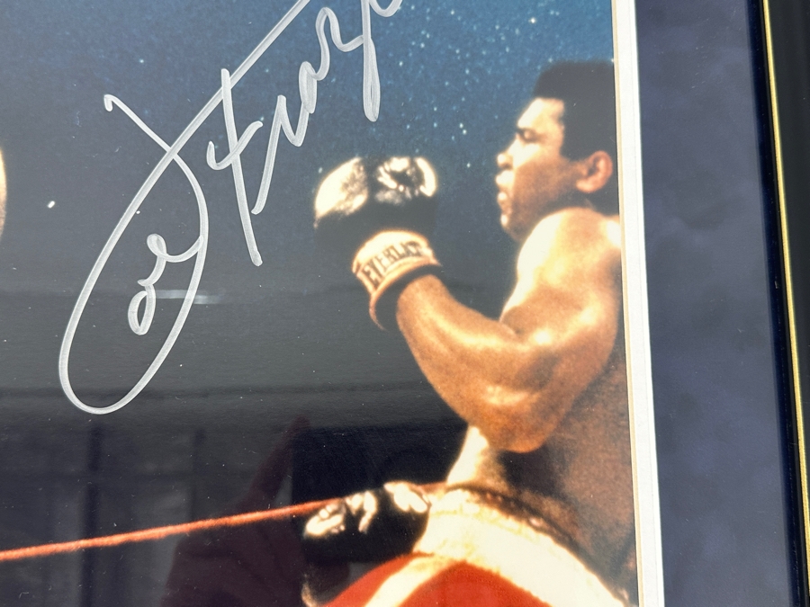 Signed Joe Frazier Knockdown Of Mohammed Ali Boxing Photograph Autographed By Joe Frazier With COA Framed 21' X 25' [Photo 6]