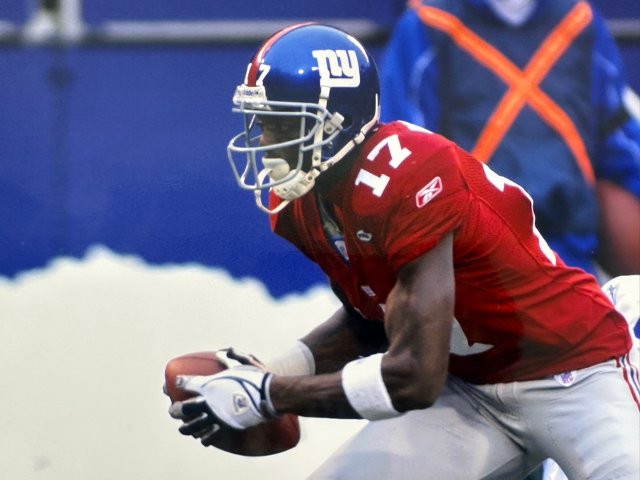 Signed Plaxico Burress NY Giants NFL 16 X 20 Photograph Autographed By Plaxico Burress With COA [Photo 6]