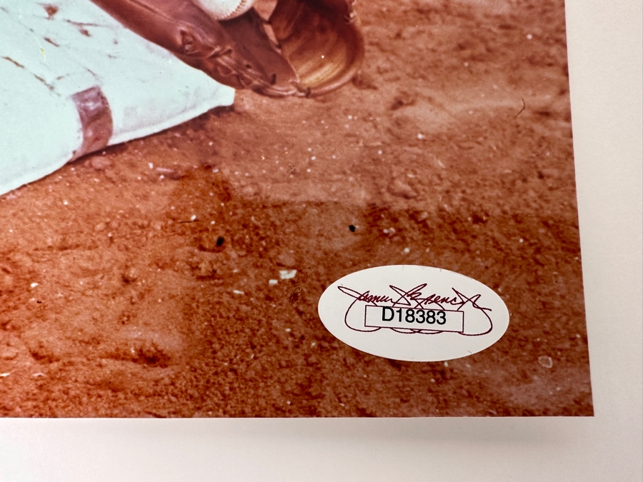 Pee Wee Reese Signed 8' X 10' Photograph Autographed By Pee Wee Reese With COA [Photo 3]