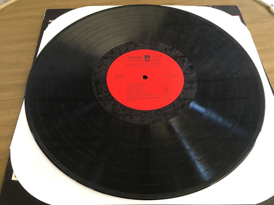 Tiny And His Hawaiian Bubbles ‎– Hawaiian Luau Party - Tifton International ‎- TS 61 [Photo 5]