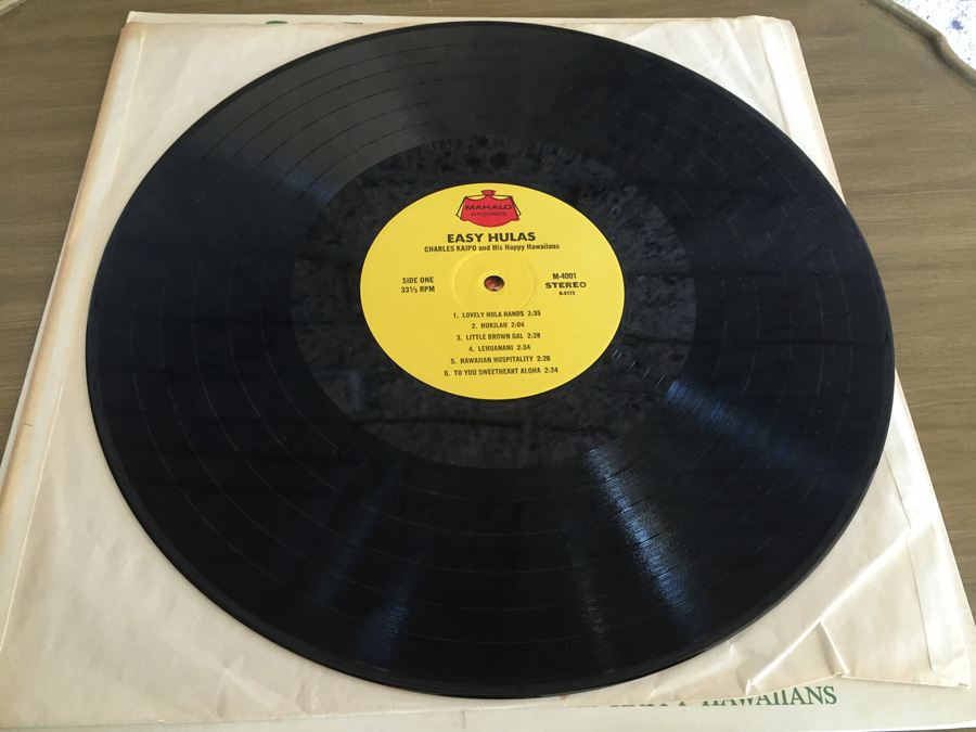 Charles Kaipo And His Happy Hawaiians - Easy Hulas - Mahalo Records ‎- M-4001 [Photo 3]