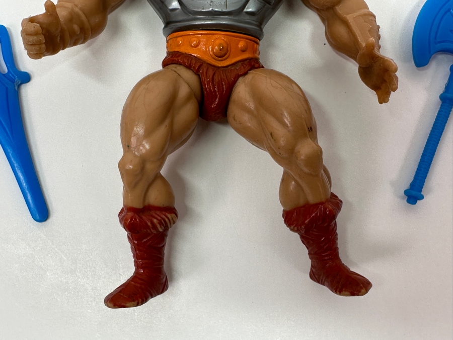Mattel 1983 Masters Of The Universe He-Man Action Figure With Sword And Axe 6'H [Photo 3]