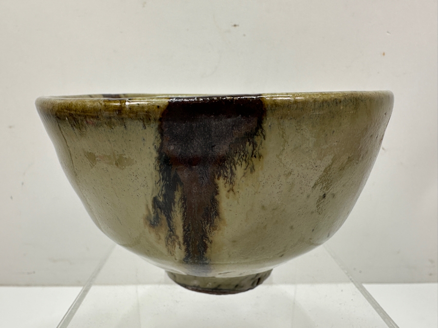 Shoji Hamada (1894-1978, Japanese) Original Studio Pottery Tea Bowl Chawan Vintage 1965 5.5'W X 3.5'H - Started The Mingei (Folk-Art) Movement In Japan - Declared A 'Living National Treasure' In 1955 Estimate $1,500-$6,000 [Photo 9]