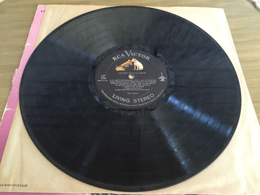 Chet Atkins ‎- The Most Popular Guitar - RCA Victor ‎- LSP-2346 [Photo 3]