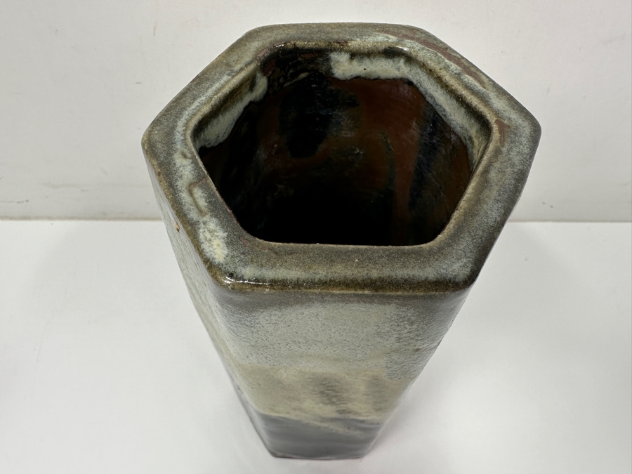 Shoji Hamada (1894-1978, Japanese) Original Studio Pottery Hexagonal Brush Holder / Vase Vintage 1972 4'W X 7.75'H - Started The Mingei (Folk-Art) Movement In Japan - Declared A 'Living National Treasure' In 1955 Estimate $7,000-$10,000 [Photo 4]