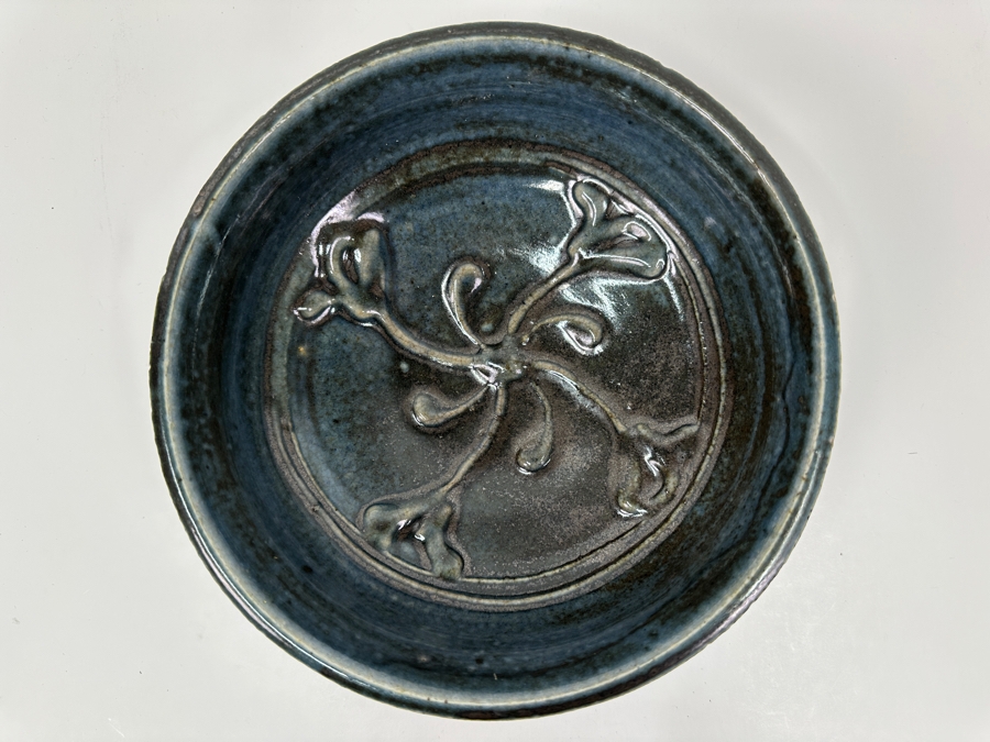 Kawai Kanjiro (1890-1966, Japanese) Original Studio Pottery Bowl Vintage 1955 8.5'W X 3.5'H - Key Figure In The Mingei (Folk-Art) Studio Pottery Movement Estimate $1,000-$3,000 [Photo 3]