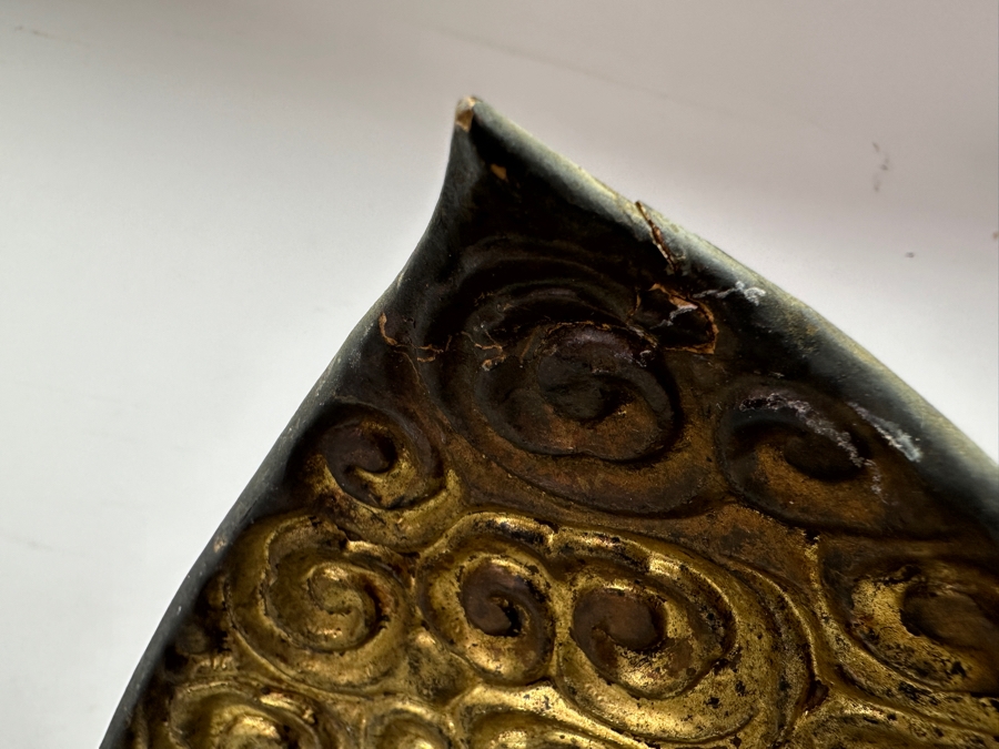 Antique Japanese Edo Period (1603-1868) Carved Gilt Wooden Sculpture Of Amida Buddha Standing On A Lotus Base With Halo Mandorla Behind The Figure 25.5'H Estimate $3,000-$6,000 [Photo 15]