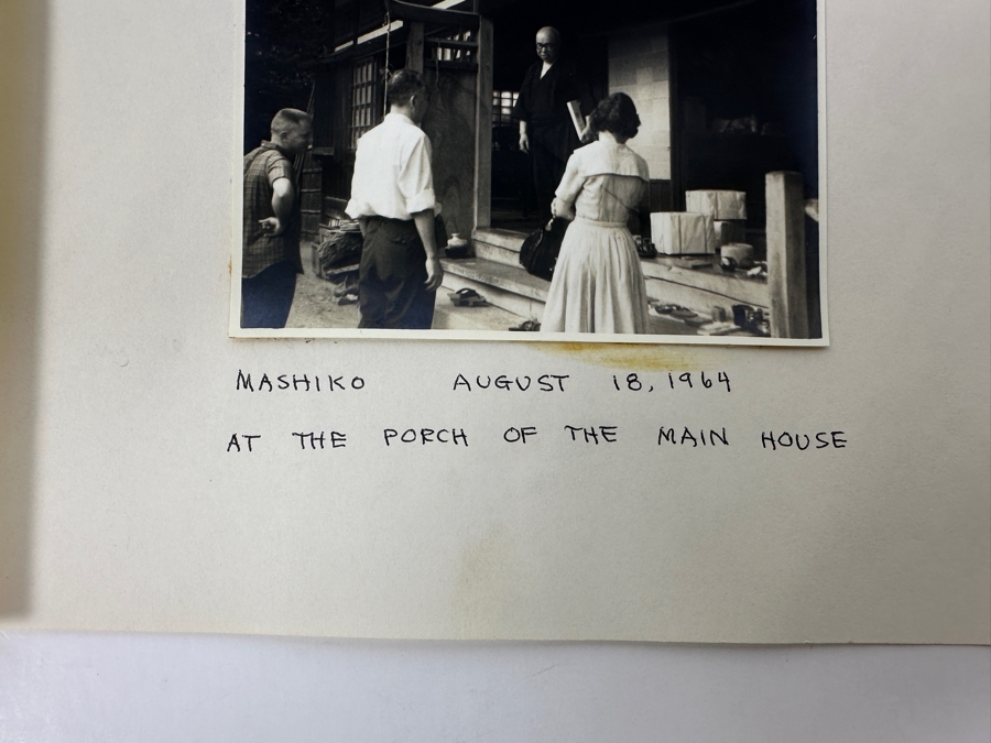 (6) B&W Photographs Of Shoji Hamada (1894-1978, Japanese) And Atsuya Hamada In 1964 At The Small Mashiko Kiln And At The Porch Of The Main House With Client [Photo 4]