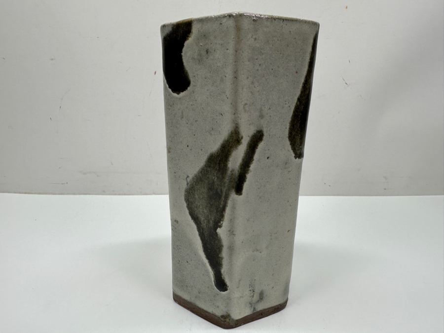 Shoji Hamada (1894-1978, Japanese) Original Studio Pottery Hexagonal Brush Holder / Vase Vintage 1972 4'W X 7.75'H - Started The Mingei (Folk-Art) Movement In Japan - Declared A 'Living National Treasure' In 1955 Estimate $7,000-$10,000 [Photo 5]