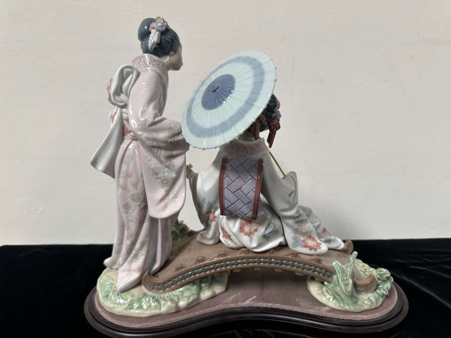 Lladro Porcelain Figurine 'Springtime In Japan' #1445 14.5'W X 13.5'H [Photo 8]