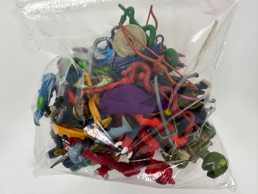 Just Added - Collection Of Vintage Mattel Masters Of The Universe (MOTO) Accessories And Parts - See Photos [Photo 16]