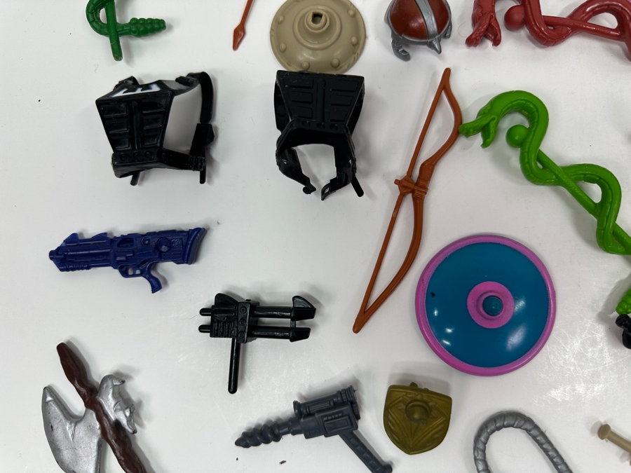 Just Added - Collection Of Vintage Mattel Masters Of The Universe (MOTO) Accessories And Parts - See Photos [Photo 6]