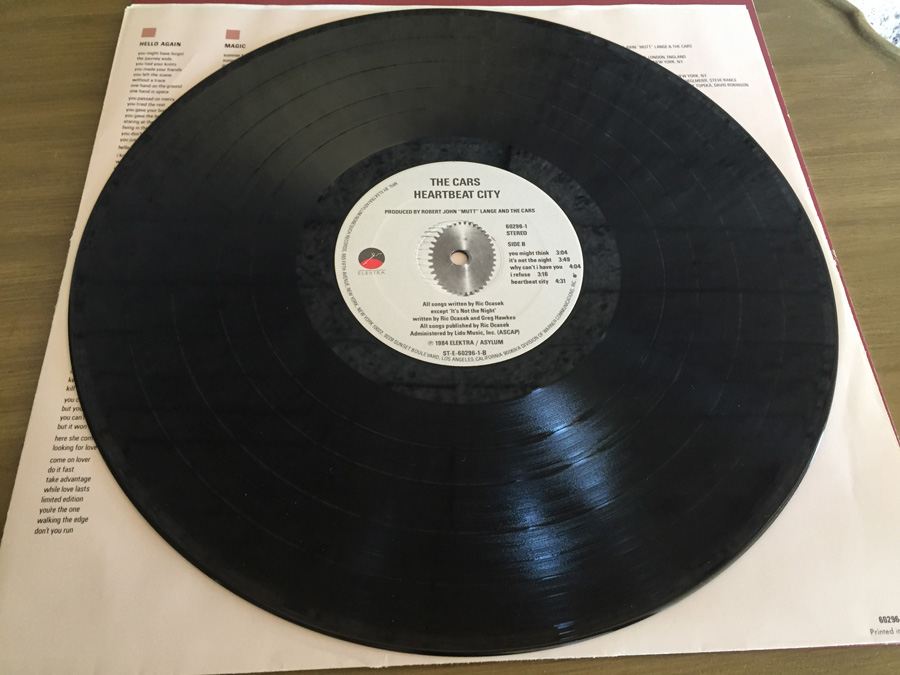 Cars, The ‎- Heartbeat City - Elektra ‎- 60296-1 [Photo 9]