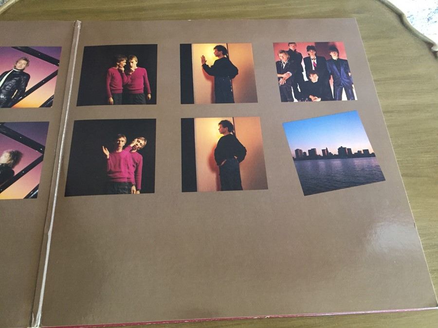 Cars, The ‎- Heartbeat City - Elektra ‎- 60296-1 [Photo 4]