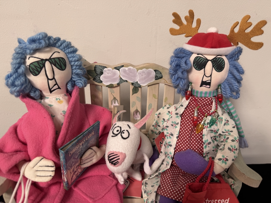 Just Added - Hallmark Shoebox Maxine Christmas Plush Set with Floyd Dog on Rocking Bench [Photo 3]