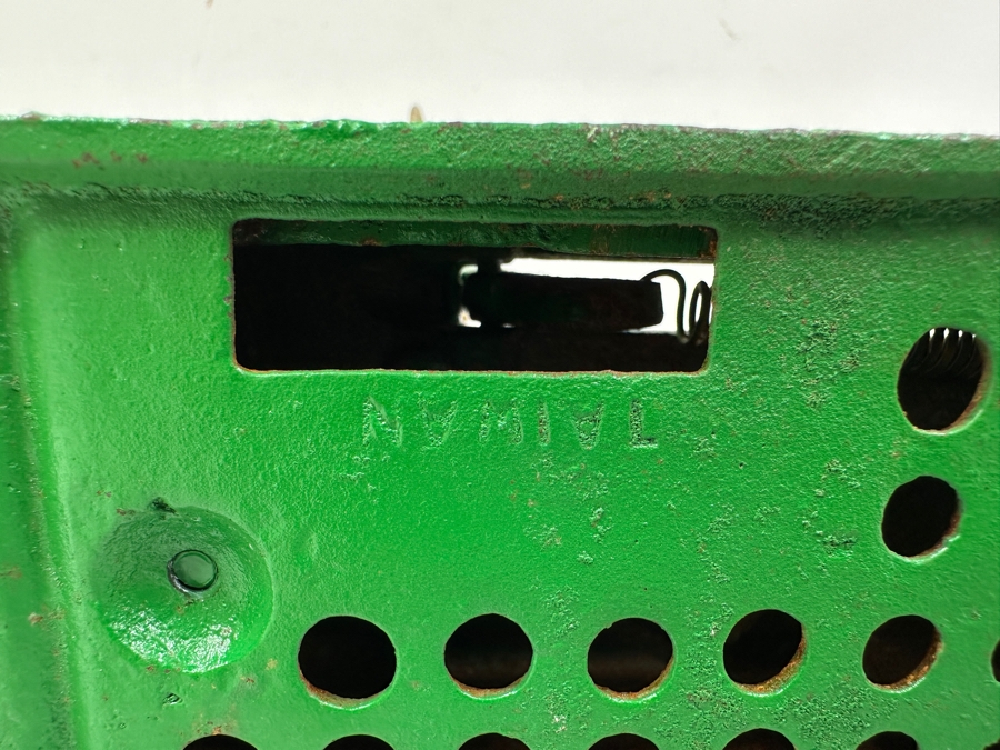 Just Added - Vintage Cast Iron Trick Dog Mechanical Bank 8W X 3D X 7H [Photo 5]