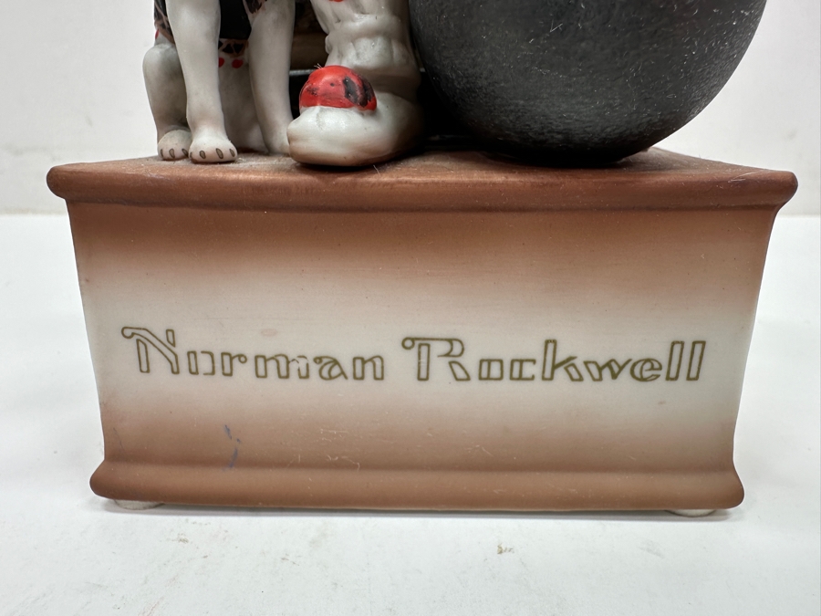 Just Added - Vintage 1979 Schmid Norman Rockwell Porcelain Musical Figurine Titled 'Send The Clowns' 7'H [Photo 3]