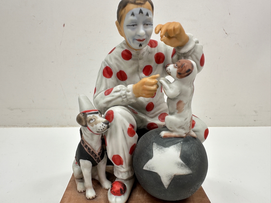 Just Added - Vintage 1979 Schmid Norman Rockwell Porcelain Musical Figurine Titled 'Send The Clowns' 7'H [Photo 2]