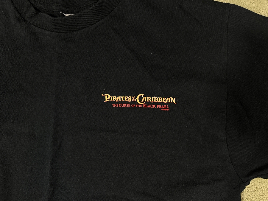 Just Added - (4) Disney Promotional T-Shirts Size L/XL: The Lion King, Pirated Of The Caribbean, Toy Story 4 And Wall-E [Photo 2]